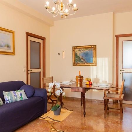 Casa Tigullio Palace - Parking Place Рапало Екстериор снимка