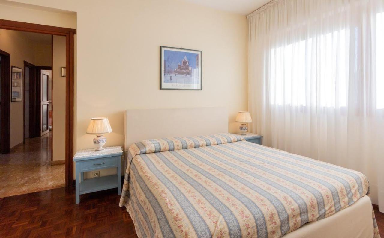 Casa Tigullio Palace - Parking Place Рапало Екстериор снимка